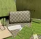 Кошелек на цепочке Gucci Blondie Continental бежевый