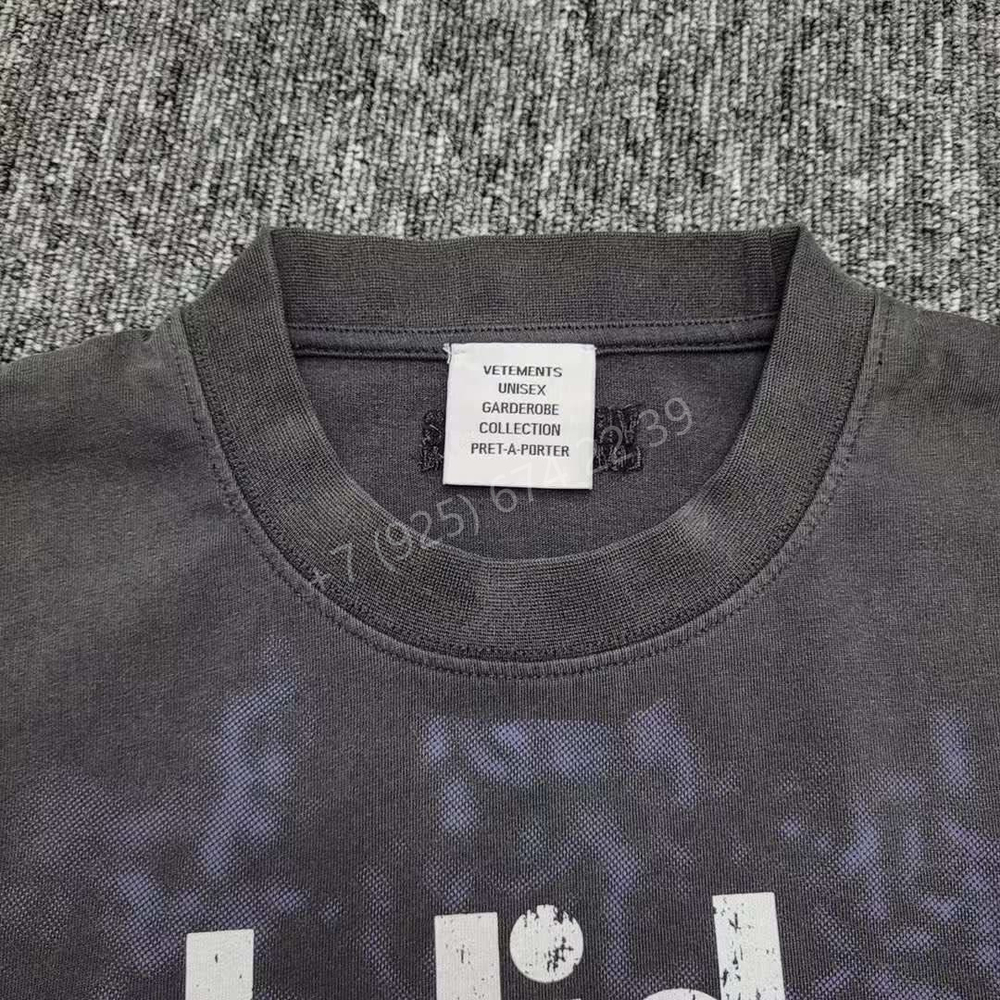 Футболка Vetements