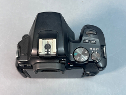 Canon 250D Body 9000 кадров