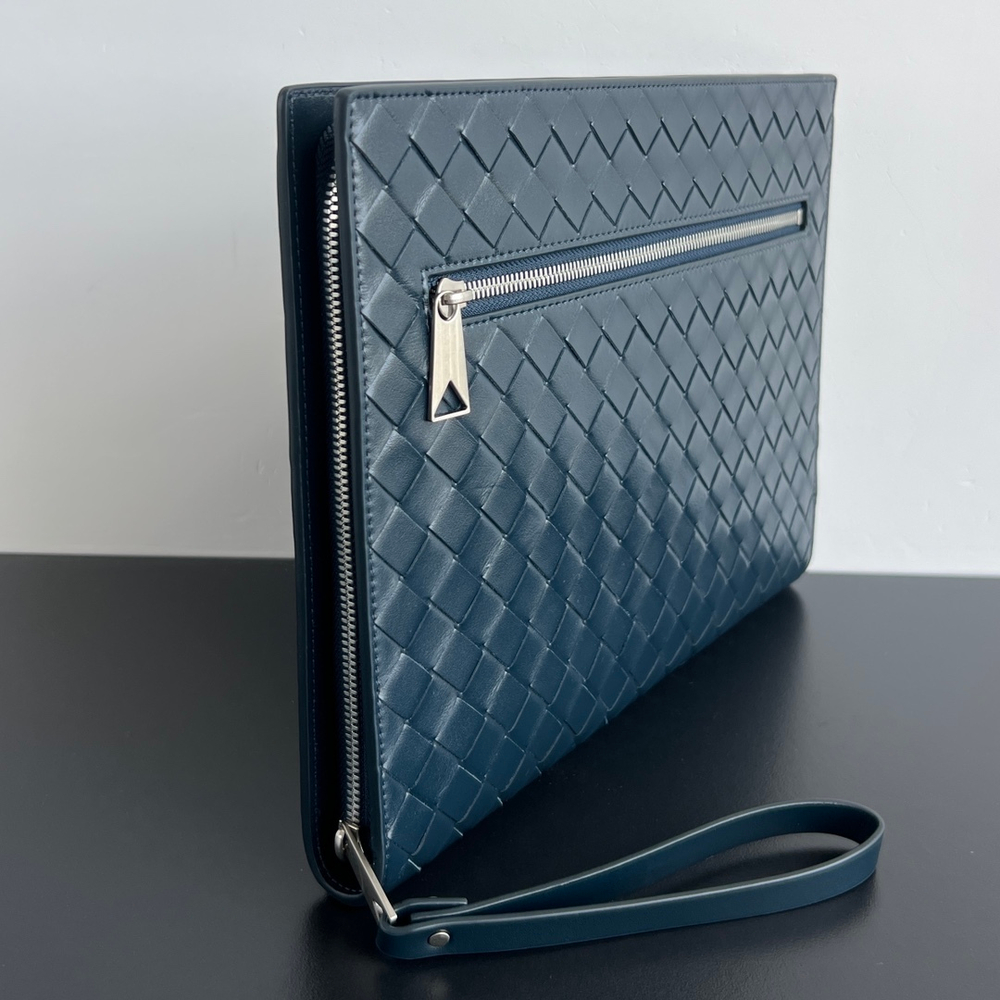 Bottega Veneta Medium Intrecciato Document Case