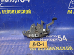 Замок капота NISSAN SUNNY 1990