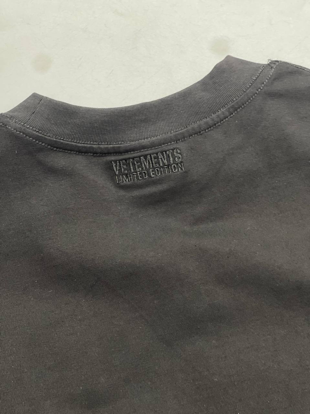 Футболка Vetements