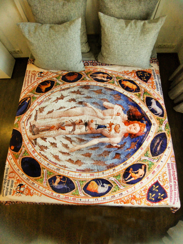 Покрывало «Человек со знаками Зодиака»