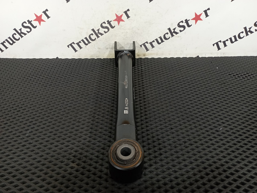 Стойка заднего стабилизатора 2023г.