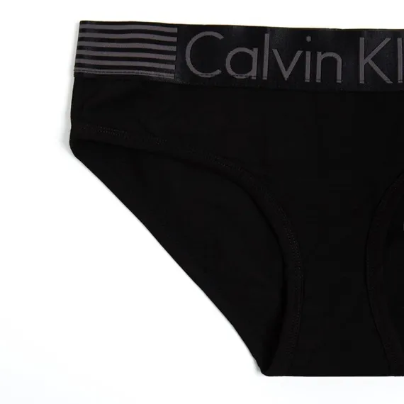 Комплект женский (топ с тонкими лямками, трусы), цвет чёрный МИКС, размер 44-46