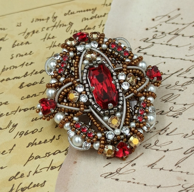 Мастер-класс по броши Aegis