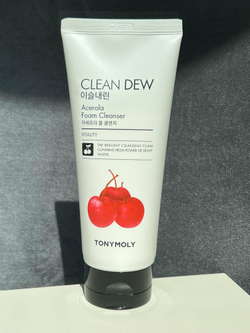 TONY MOLY пенка для умывания Clean Dew с экстрактом ацеролы, 180 мл