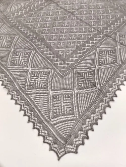 Оренбургский пуховый платок-паутинка А80-03 серый