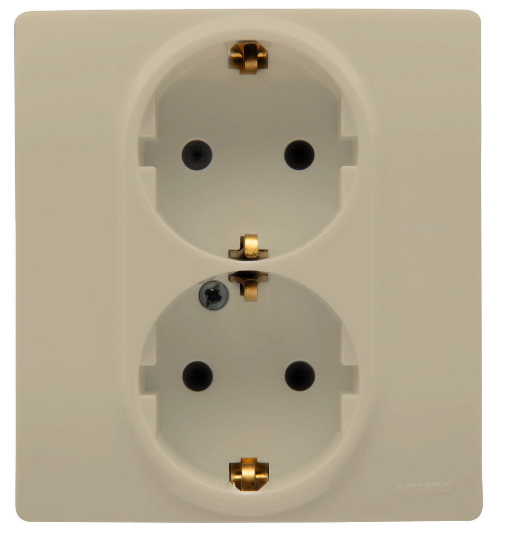 Розетка двойная с заземлением без шторок в сборе 16А 250В слоновая кость ETIKA Legrand