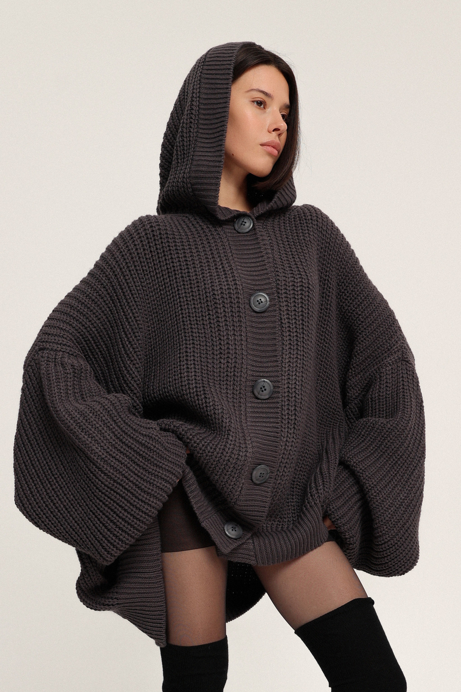 Кардиган вязаный с капюшоном