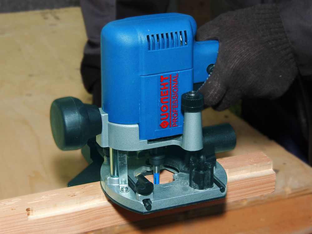 Машина фрезерная ручная МФ3-1100Э