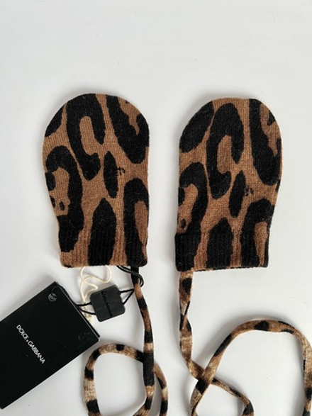 Рукавицы Dolce&Gabbana на 3-9 месяцев