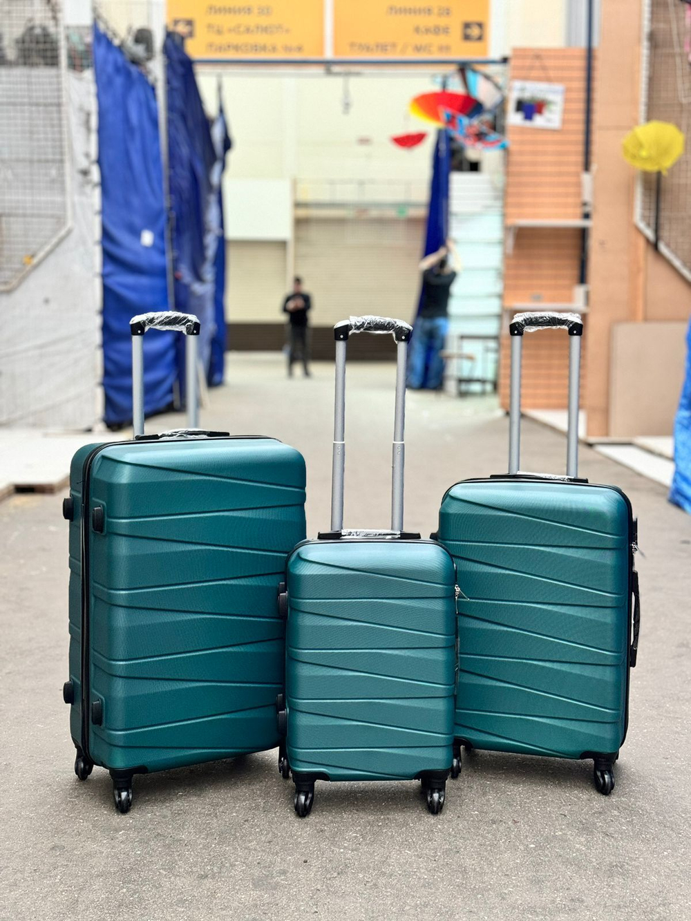 Средний чемодан Bon-Voyage Model Ten, Темно-зеленый, M-