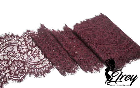 01-39 Кружево шантильи 20 см, бордо