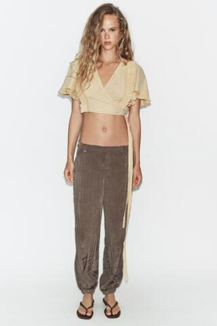 ZARA УКОРОЧЕННЫЙ ТОП С ЗАПАХОМ, МЯГКИЙ КАШТАНОВЫЙ