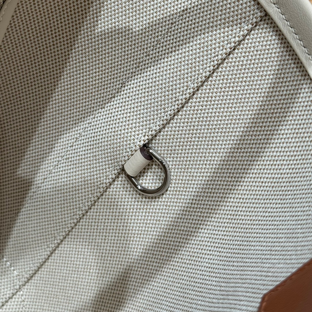 Hermes Steeple 28 cm