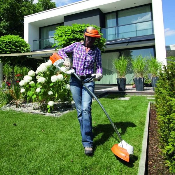 Как выбрать газонокосилку и правильно её использовать Как выбрать газонокосилку и правильно её использовать