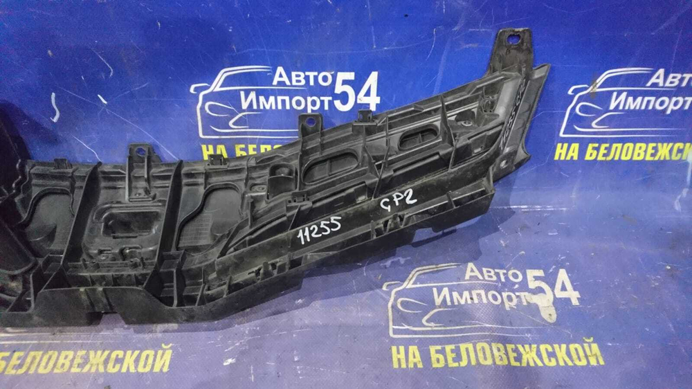 Решетка радиатора Honda FIT SHUTTLE 2011-2013