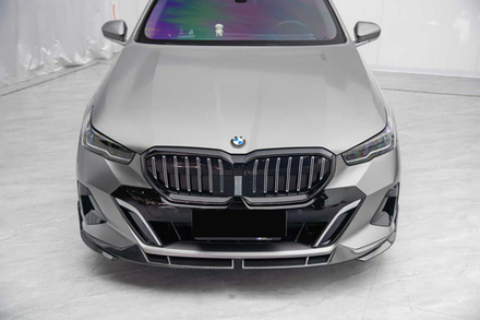 Карбоновый обвес для BMW 5 серии G68 2024+ БМВ губа и юбки спойлер и диффузор