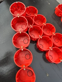 Коробка подрозетник с/у в бетон красный 68х42 (30 шт)