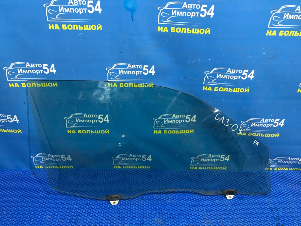 Стекло двери передней правой Honda LOGO 2000