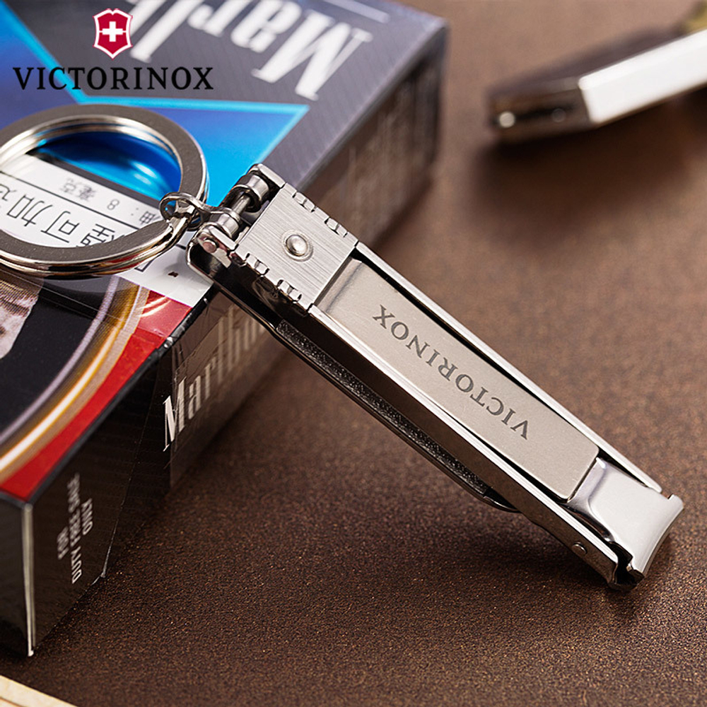 Брелок книпсер и пилка для ногтей VICTORINOX VC-8.2055.CB в чехольчике