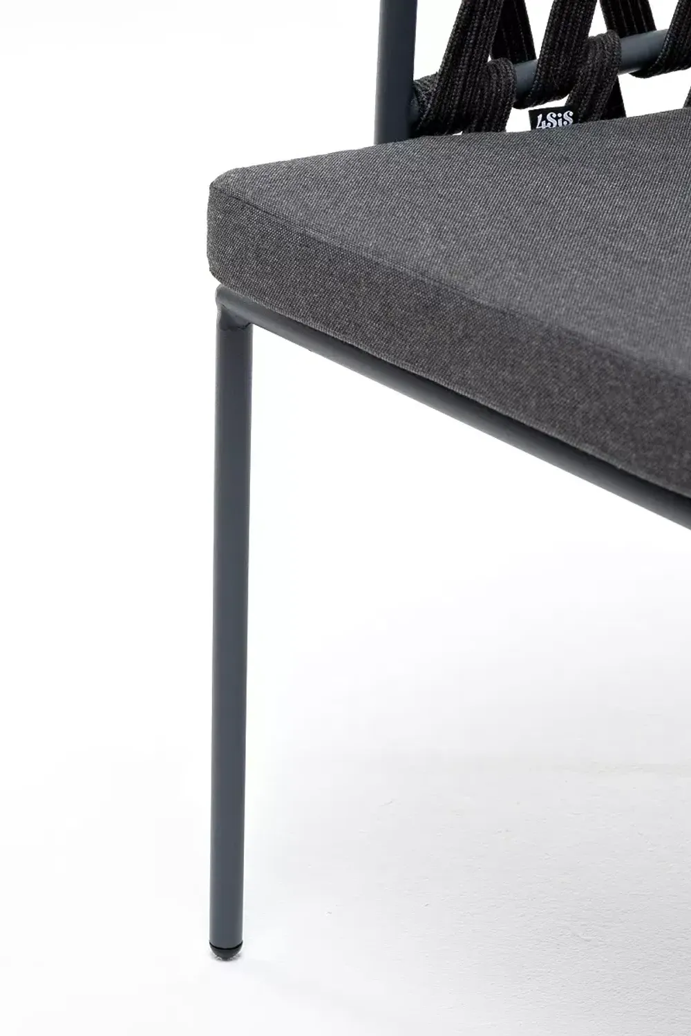 "Диего" стул плетеный из роупа, каркас из стали серый (RAL7022) муар, роуп темно-серый круглый, ткань темно-серая 027