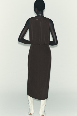ZARA ПЛАТЬЕ МИДИ СО СБОРКАМИ НА ТАЛИИ, КОРИЧНЕВЫЙ