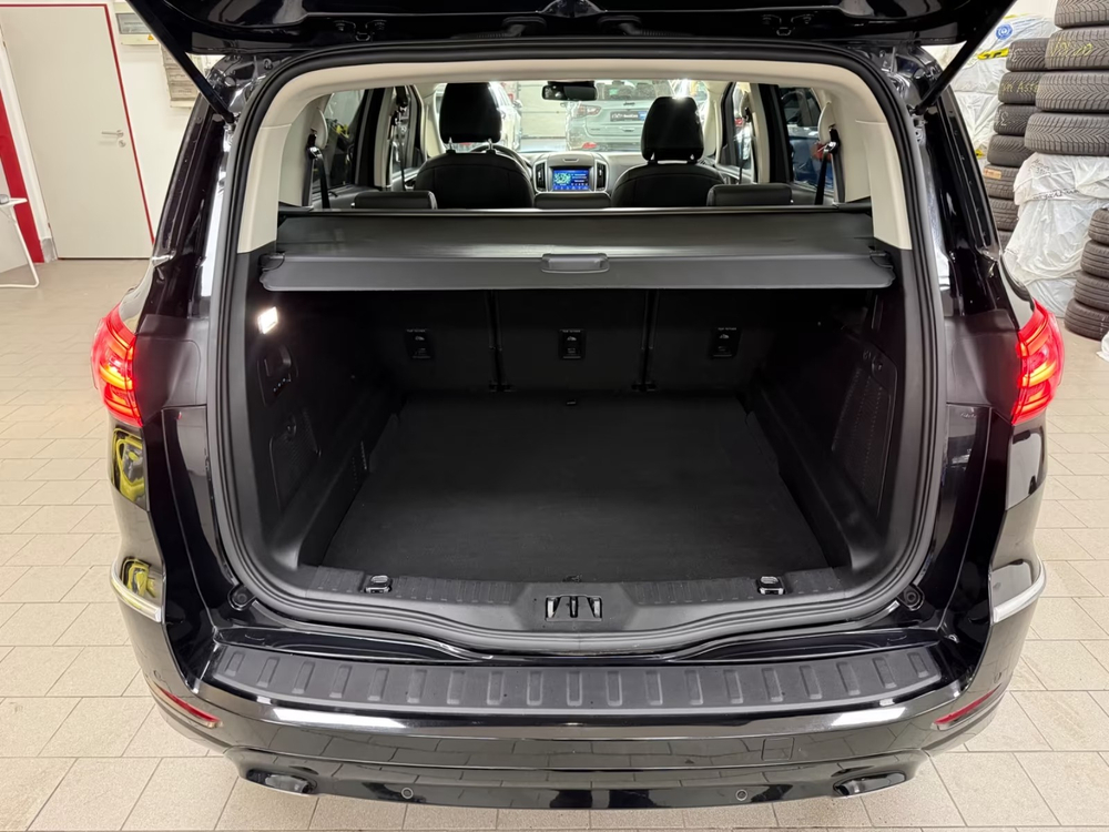 Ford S-Max Vignale