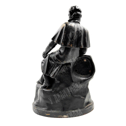 Оборотная сторона часов Пушкин