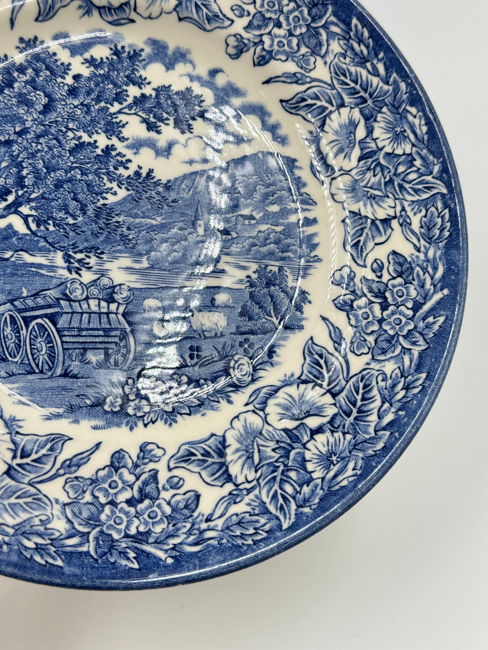 Тарелка English Ironstone