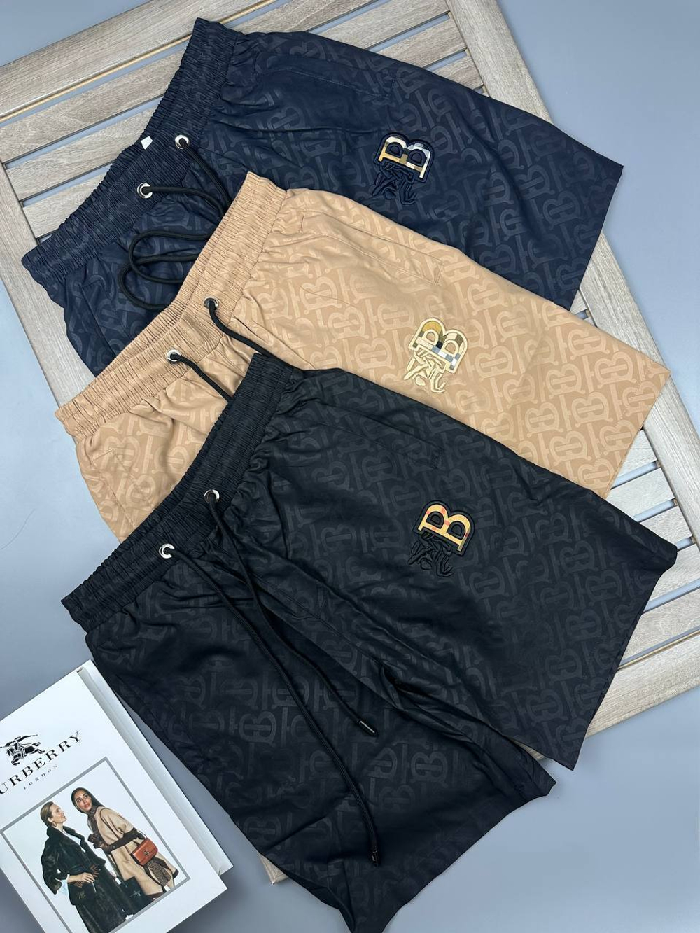Шорты Burberry