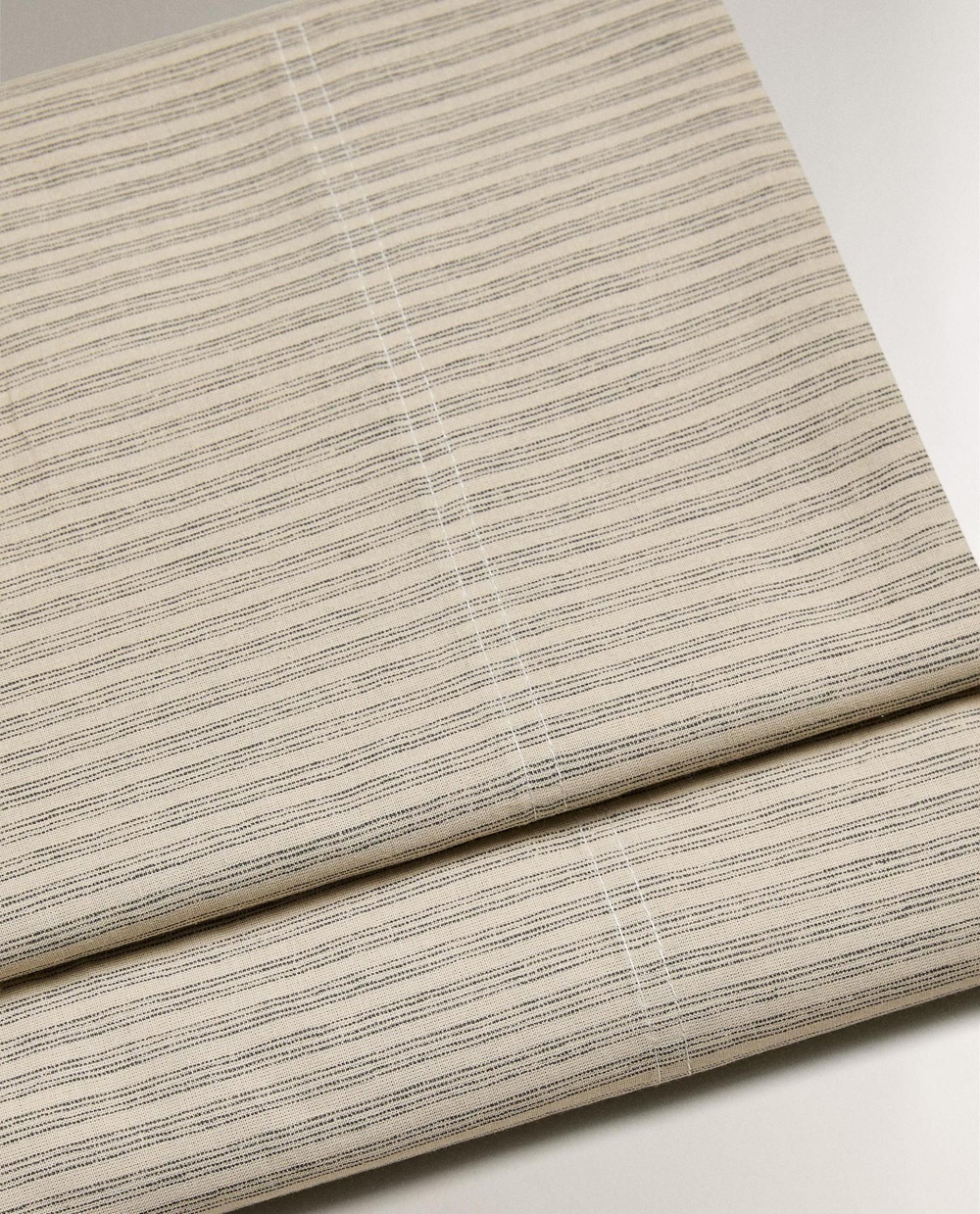 Zara Home - Простыня из окрашенной пряжи в полоску, бежево-серый, 290x280 см