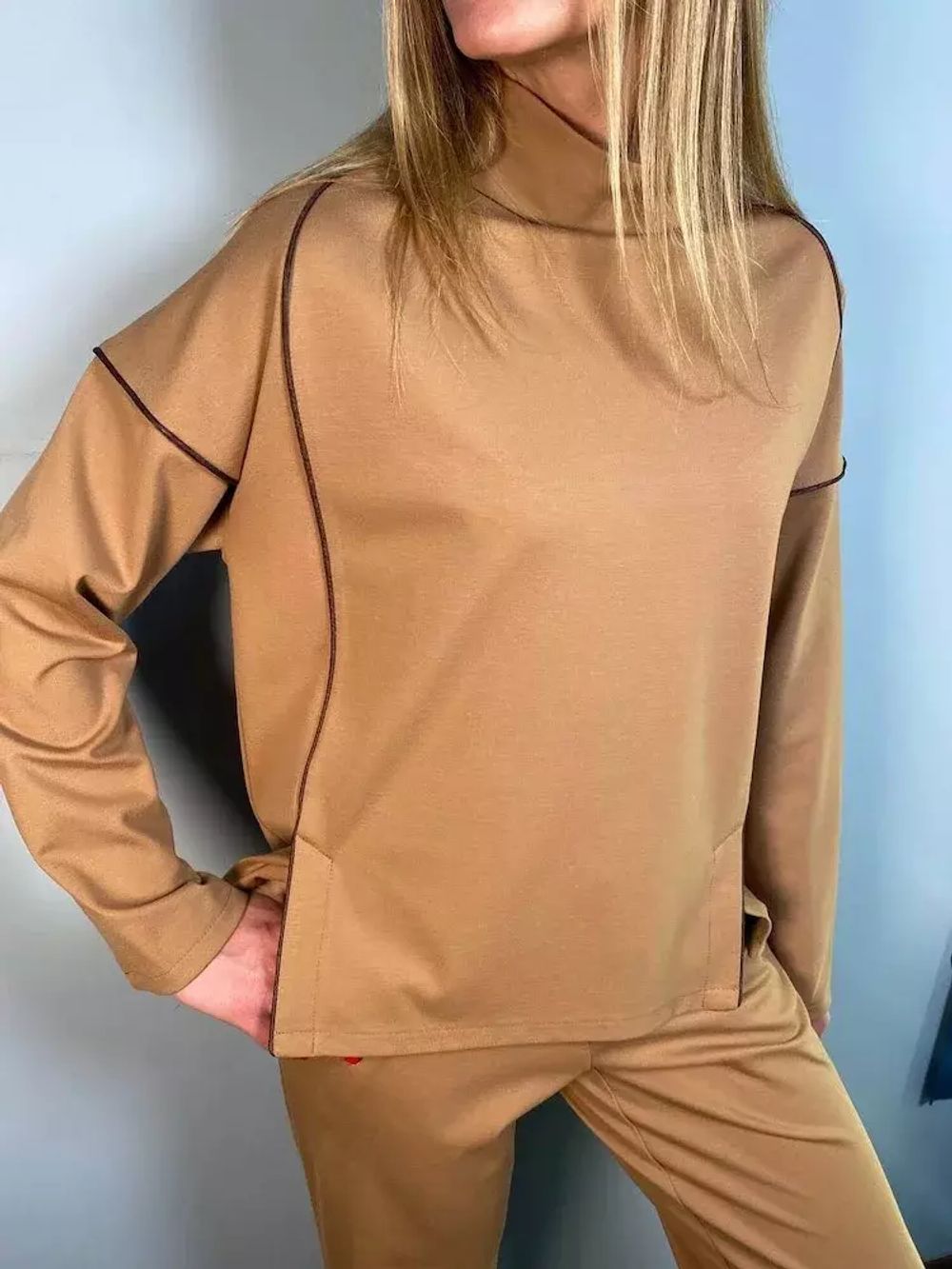 Свитшот спортивный бежевый