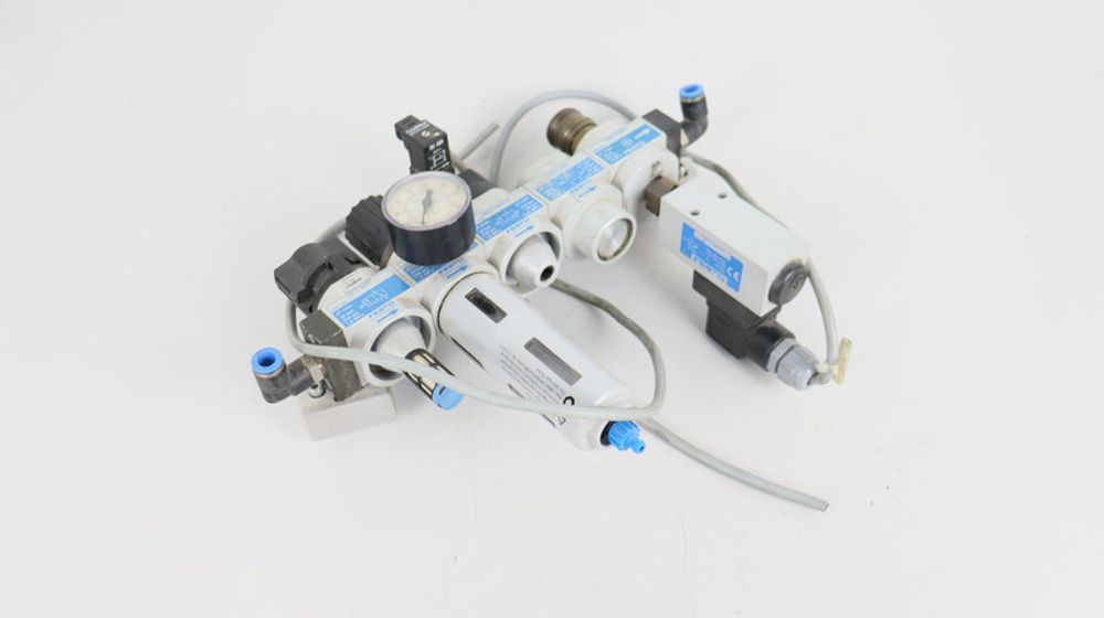 Festo HE-D-MINI+HEE-D-MINI-24+HEC-D-MINI+FRM-D-MINI