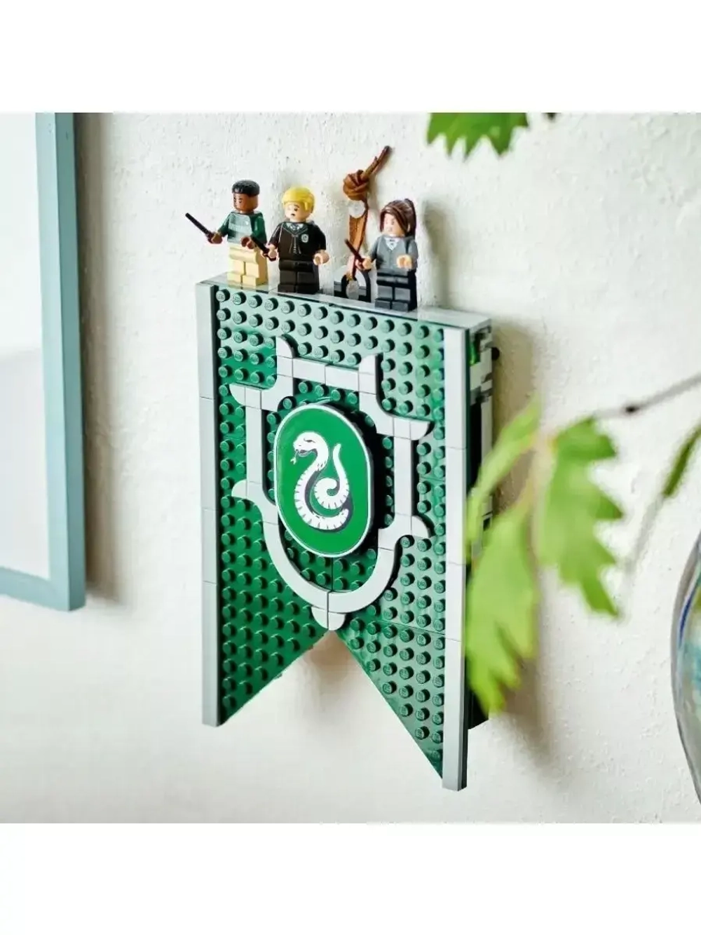 Конструктор Гарри Поттер "Знамя факультета Слизерин" 349 дет