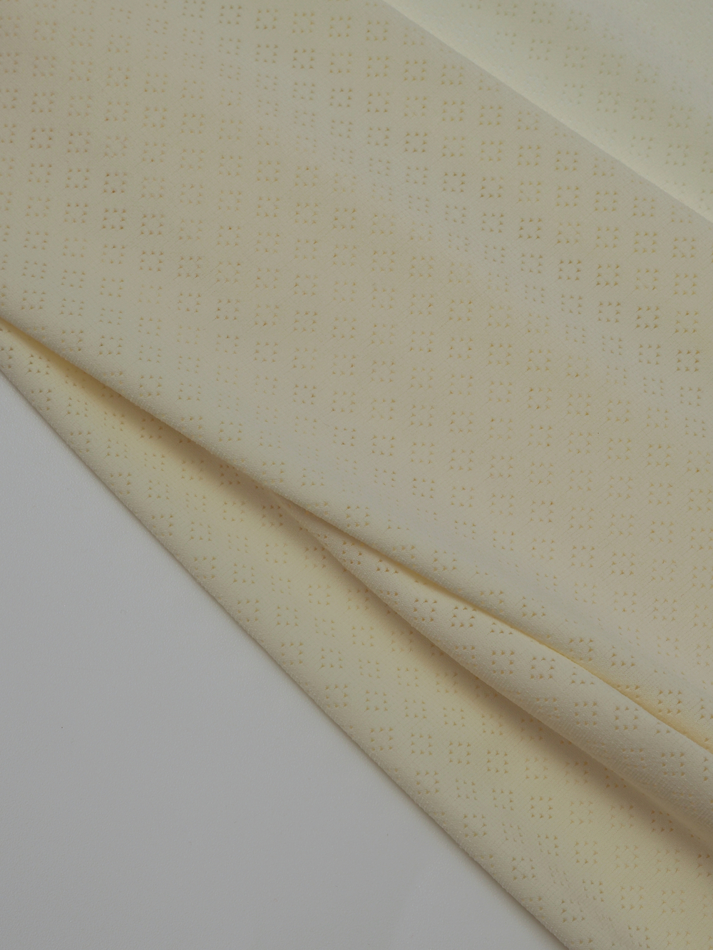 Микрофибра бельевая ажурная матовая эластичная светло-желтая