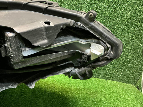 Битая Фара левая Lexus RX 4 (2019-2022) LED