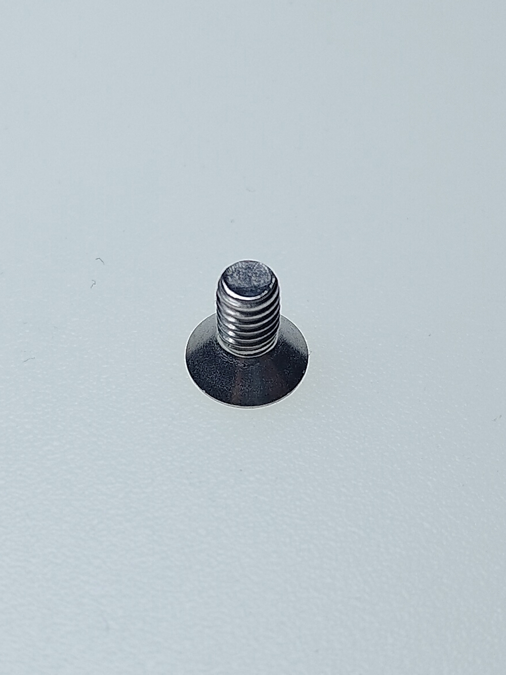 4х8 Винт потай с внут.шестигр. нерж. А2-70 DIN7991 (20 шт.)