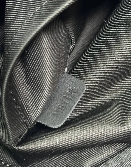 Мужской мессенджер Louis Vuitton Fastline из яловой кожи, черный