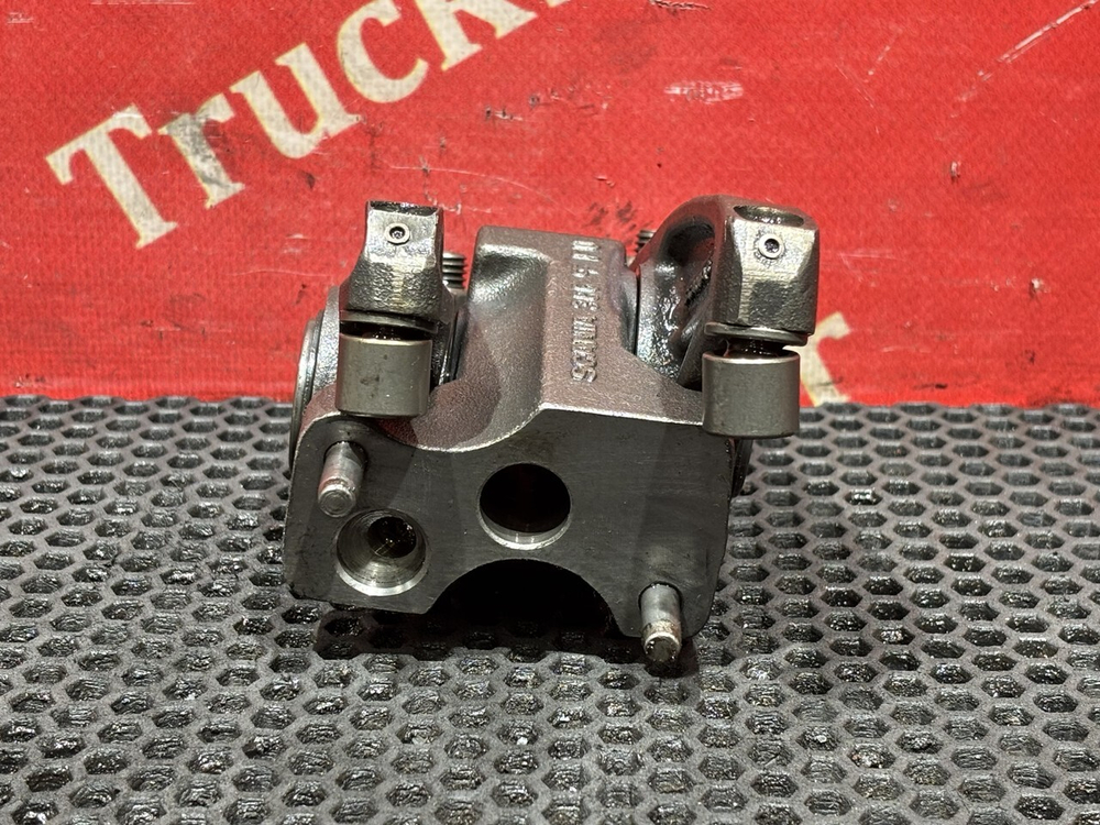 Вал рокеров в сборе 2021г.