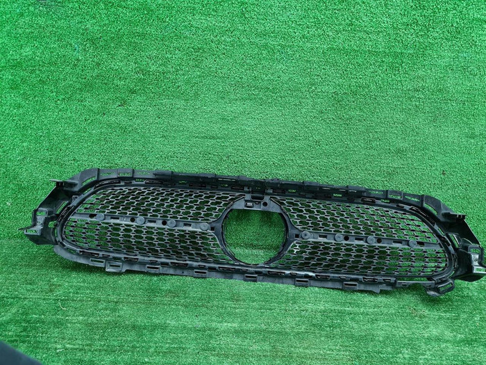 Решетка радиатора Mercedes E C238 (2020-2023)