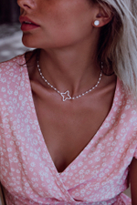 Колье «Клевер» с бусинами из жемчуга