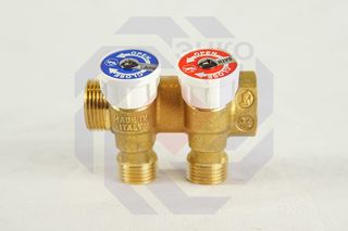 Коллектор сантехнический с отсечными клапанами GIACOMINI R585С 2 отвода