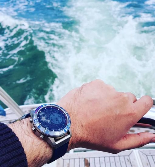 Люксовые мультиспортивные часы Garmin MARQ Captain (010-02006-07)