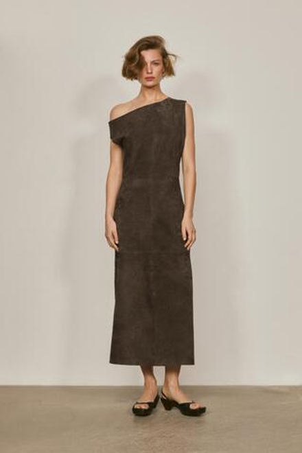 Massimo Dutti Платье-миди из замши с асимметричным вырезом - Limited Edition, коричневый