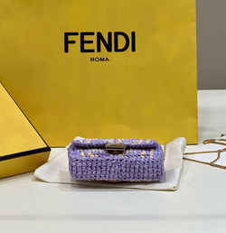 Fendi Nano Baguette 11 cm