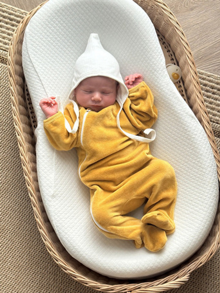 Велюровый комбинезон Mjölk Mustard