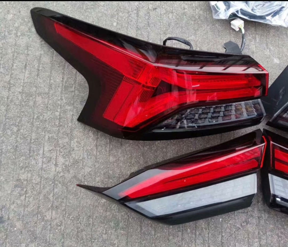 Задний фонарь левый/правый внутренний/внешний Nissan Teana 2022-2023 LED оригинал