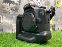 Canon EOS 33 + Battery Pack